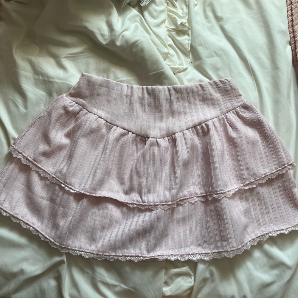 Fashion Nova Light Pink Ruffled skirt